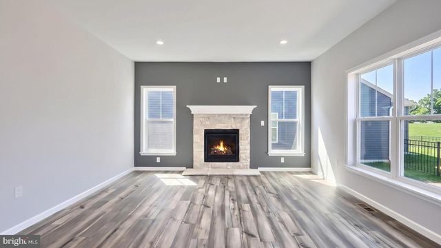 615 ESTATE DR, Mechanicsburg, PA 17055