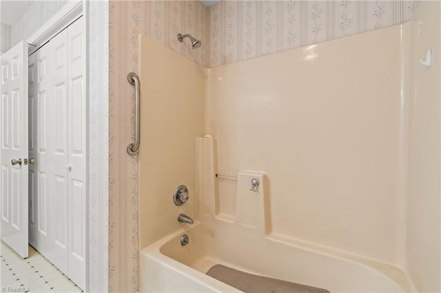 482 Motsinger Road, Winston-salem, NC 27107