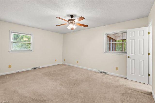 482 Motsinger Road, Winston-salem, NC 27107