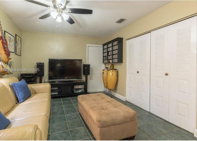 11938 NW 12th St, Pembroke Pines, FL 33026