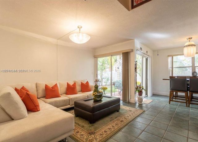 11938 NW 12th St, Pembroke Pines, FL 33026