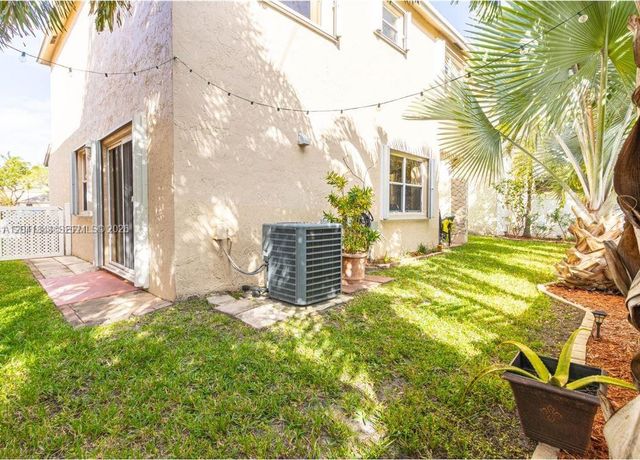 11938 NW 12th St, Pembroke Pines, FL 33026