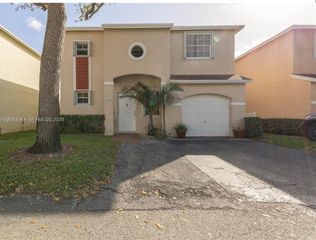 11938 NW 12th St, Pembroke Pines, FL 33026