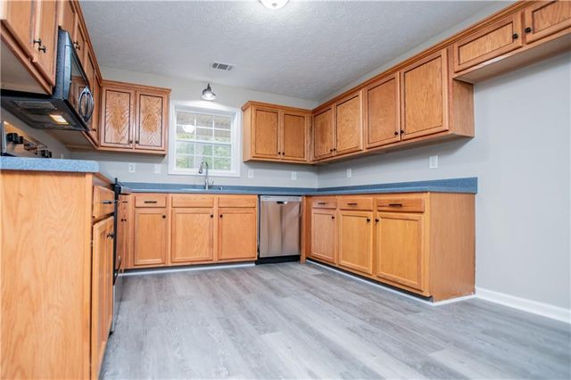 1249 Center Point Road, Temple, GA 30179