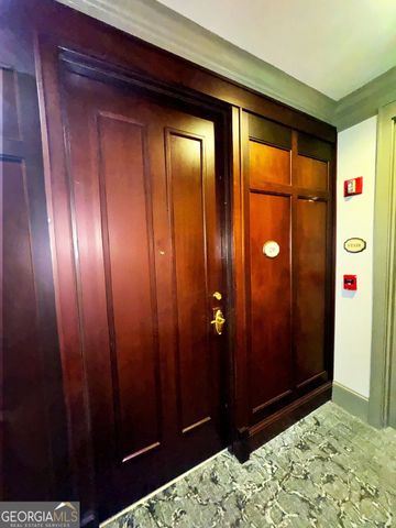 77 Peachtree Place NE 211, Atlanta, GA 30309