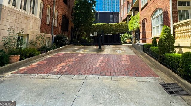 77 Peachtree Place NE 211, Atlanta, GA 30309