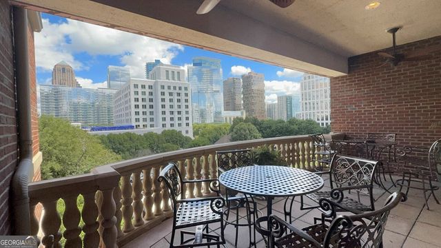 77 Peachtree Place NE 211, Atlanta, GA 30309