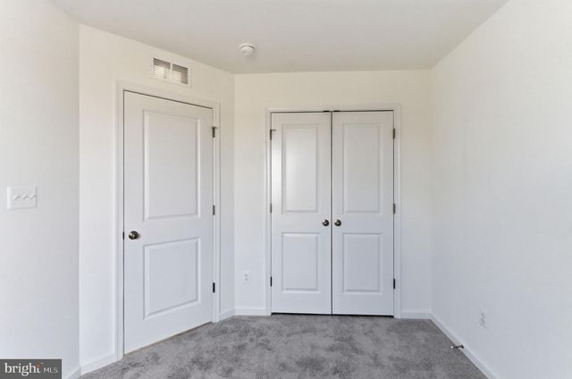 123 COURTHOUSE DR, Martinsburg, WV 25404