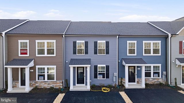 123 COURTHOUSE DR, Martinsburg, WV 25404