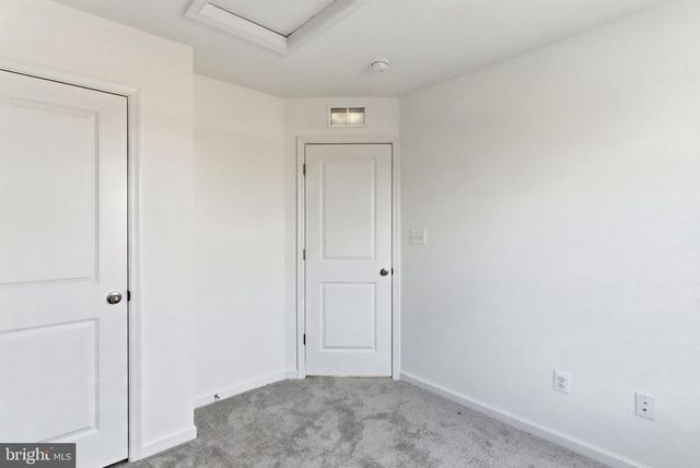 123 COURTHOUSE DR, Martinsburg, WV 25404