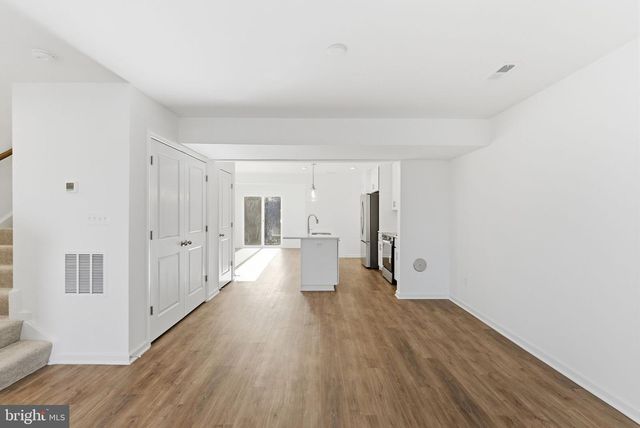 123 COURTHOUSE DR, Martinsburg, WV 25404