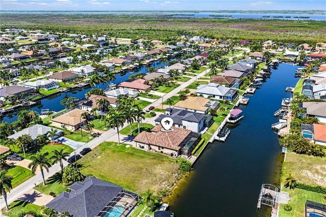 2817 SW 39th ST, Cape Coral, FL 33914