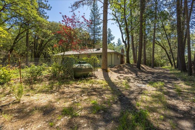 3061 Glee Ln, Placerville, CA 95667