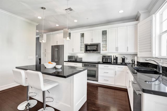 381 E Cannery Row Circle, Delray Beach, FL 33444