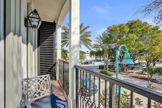 381 E Cannery Row Circle, Delray Beach, FL 33444