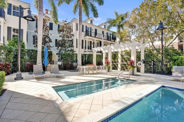 381 E Cannery Row Circle, Delray Beach, FL 33444