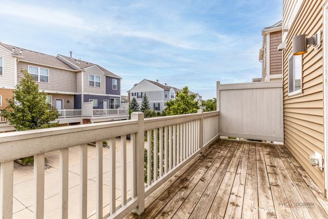 3211 Coral Lane, Glenview, IL 60026
