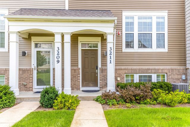 3211 Coral Lane, Glenview, IL 60026