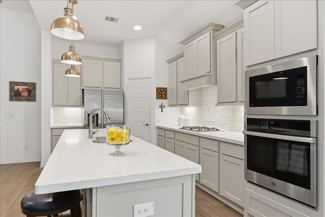 109 Rock Dock RD, Georgetown, TX 78633