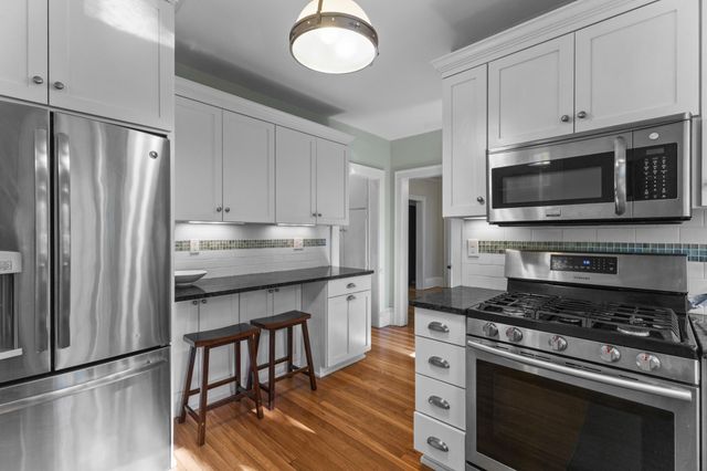 1411 Chelmsford Street, Saint Paul, MN 55108