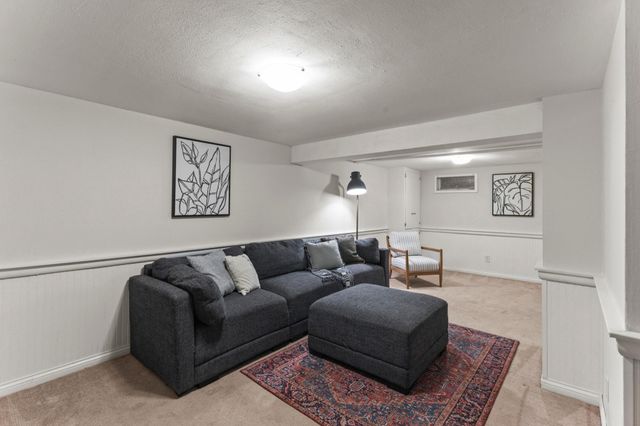 1411 Chelmsford Street, Saint Paul, MN 55108