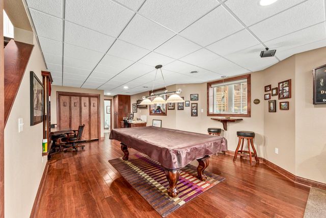 14445 W Meadowshire DRIVE, New Berlin, WI 53151