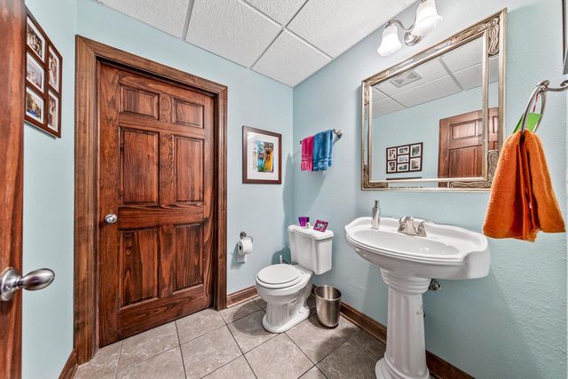 14445 W Meadowshire DRIVE, New Berlin, WI 53151