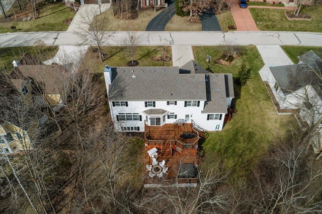 14445 W Meadowshire DRIVE, New Berlin, WI 53151