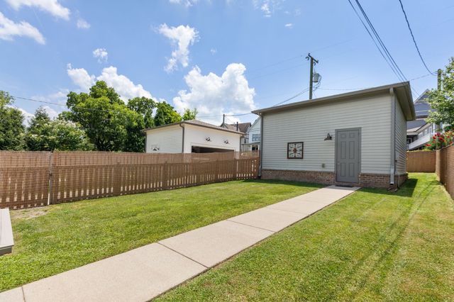 1917 Warfield Dr, Nashville, TN 37215