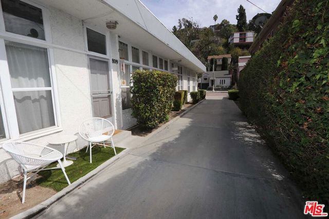 1805 Silver Lake Boulevard, Los Angeles, CA 90026