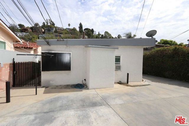 1805 Silver Lake Boulevard, Los Angeles, CA 90026