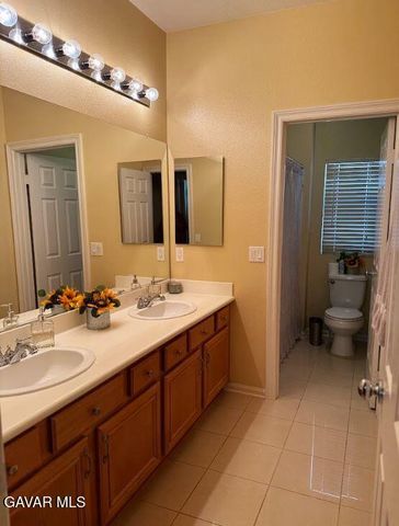 2406 Loganberry Circle, Palmdale, CA 93551