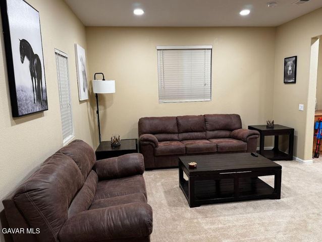 2406 Loganberry Circle, Palmdale, CA 93551