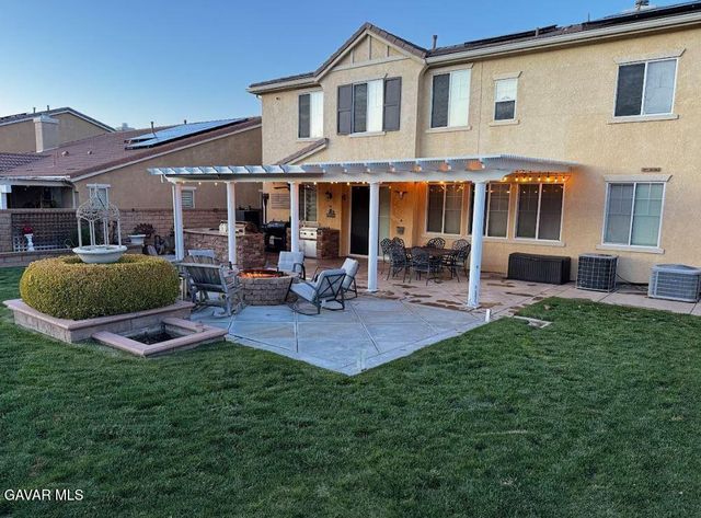 2406 Loganberry Circle, Palmdale, CA 93551