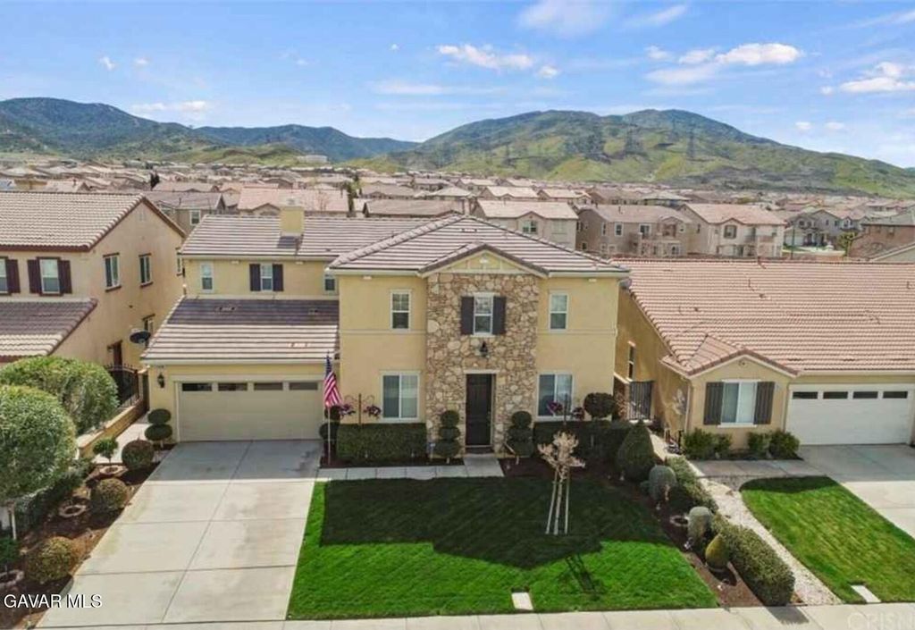 2406 Loganberry Circle, Palmdale, CA 93551