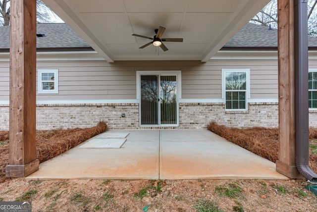 552 Clayton Street, Commerce, GA 30529