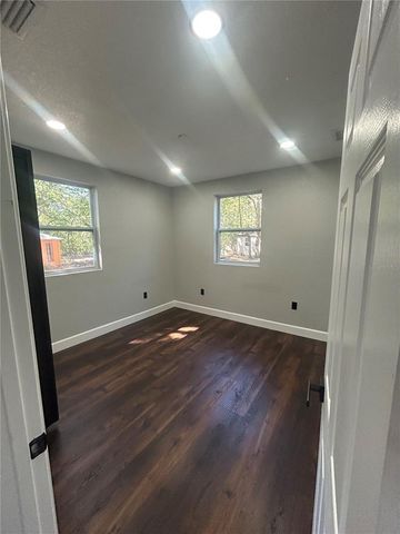 1111 SE 6TH AVENUE, Gainesville, FL 32601