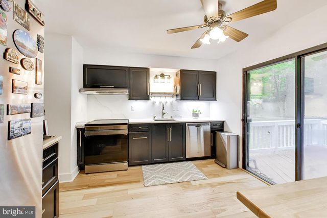 8709 VALLEY DR, Waldorf, MD 20603