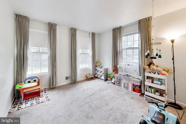 8709 VALLEY DR, Waldorf, MD 20603
