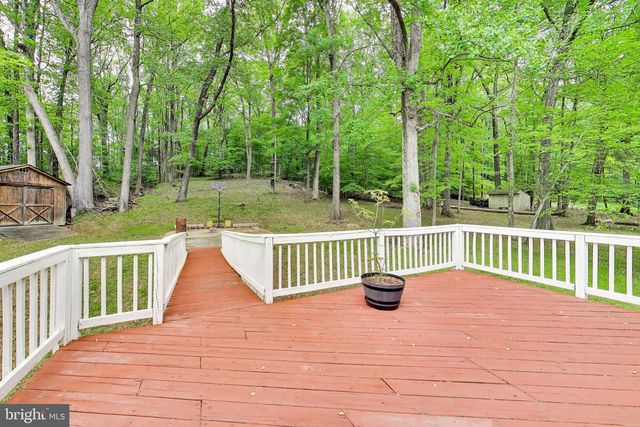 8709 VALLEY DR, Waldorf, MD 20603