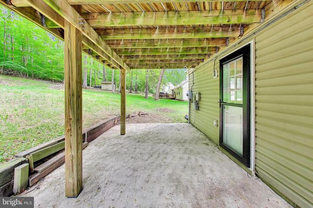 8709 VALLEY DR, Waldorf, MD 20603