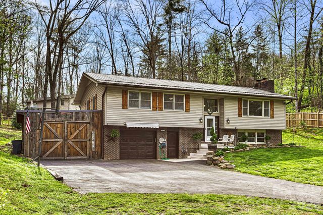150 Timberlane Drive, Etowah, NC 28729