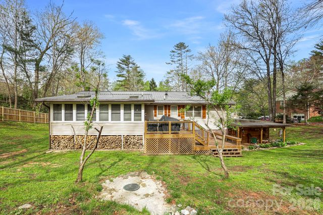 150 Timberlane Drive, Etowah, NC 28729