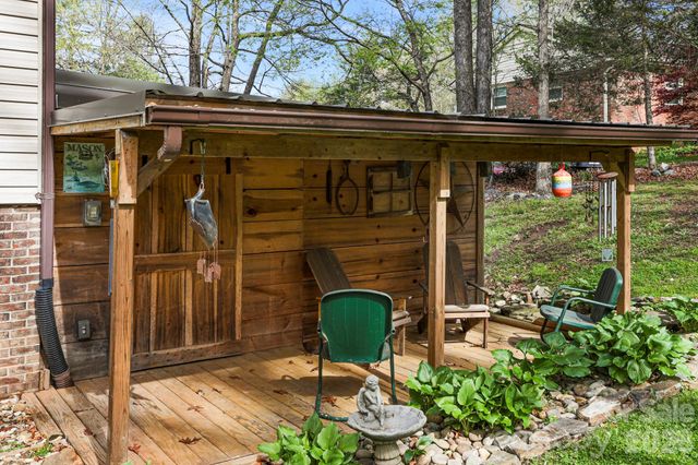 150 Timberlane Drive, Etowah, NC 28729