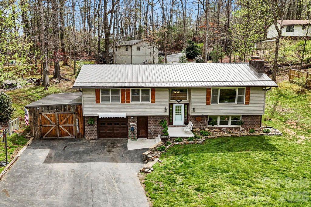 150 Timberlane Drive, Etowah, NC 28729