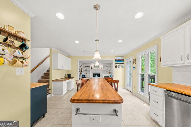 1091 Keeneland Drive, Bogart, GA 30622