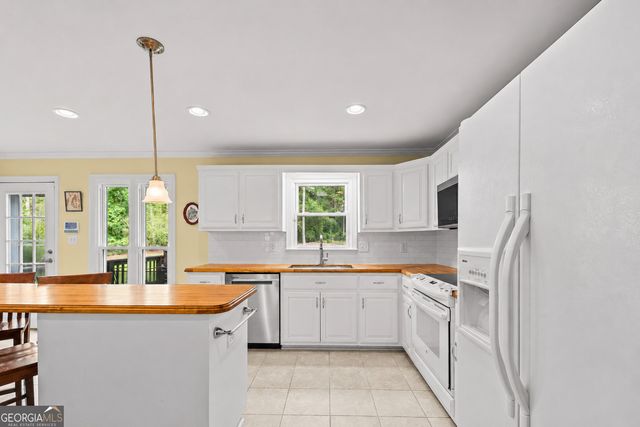 1091 Keeneland Drive, Bogart, GA 30622