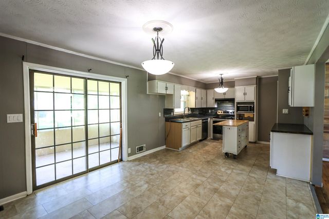 904 RIDGE DRIVE, Weaver, AL 36277