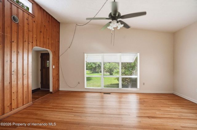 19303 Fort Dade Avenue, Brooksville, FL 34601