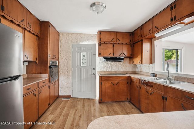 19303 Fort Dade Avenue, Brooksville, FL 34601